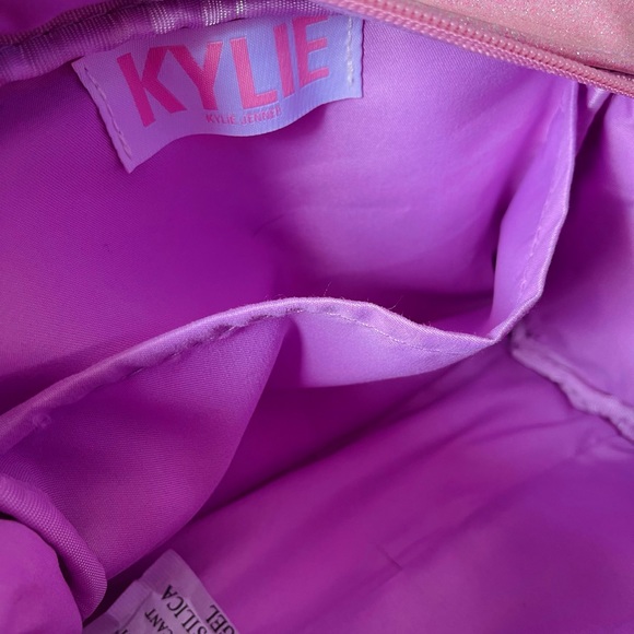 Kylie Cosmetics 2017 THE BIRTHDAY COLLECTION Limited Edition Makeup Bag - Picture 7 of 8